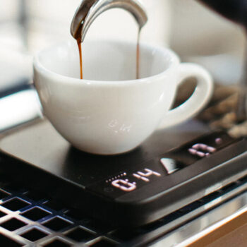Acaia Lunar / La Marzocco Linea Mini brew by weight Waage